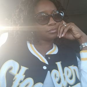 Meet your Posher, Pam